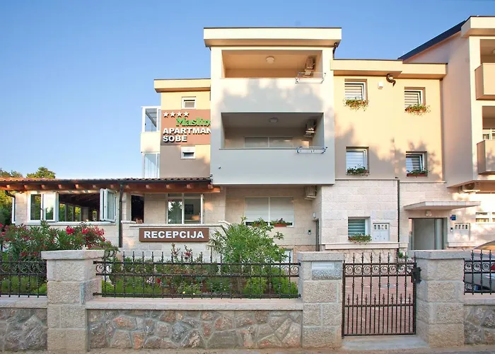 Apartments Maslina II